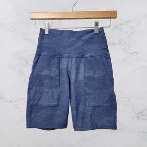 Aerie Chill 7" Pocket Bike Shorts Blue Camo High Waisted